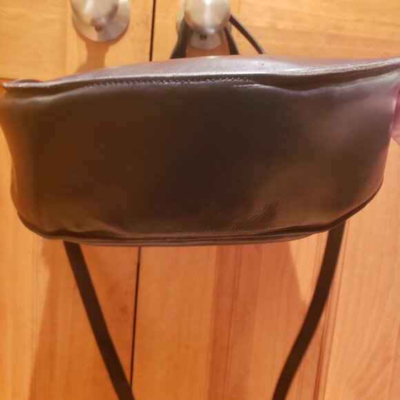 Clare V Alistair Large Circle Genuine Leather Black Crossbody Bag Quiet Luxury - Picture 4 of 7